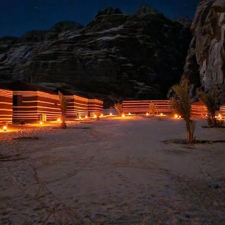 فندق وادي رمفي  Moon Night Camp المظهر الخارجي الصورة